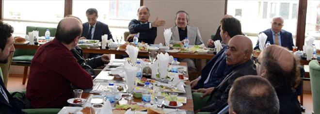 Efkan Ala TYB Erzurum Şubesi üyeleriyle kahvaltıda buluştu