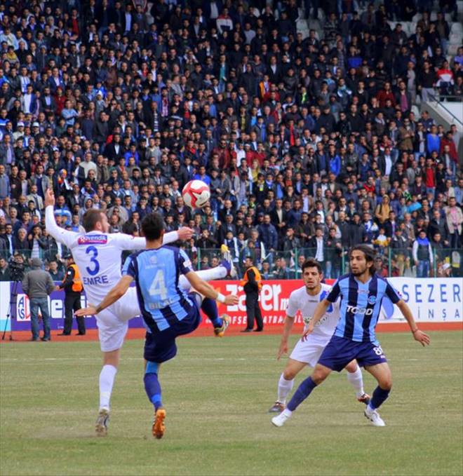 Erzurumspor kendi evinde beraberliğe razı oldu