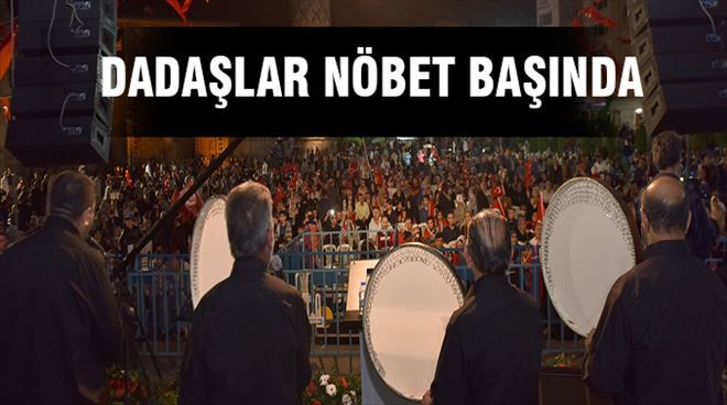 Dadaşlar yılmadan usanmadan Demokrasiye sahip çıkıyor