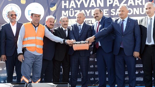 Canlı Hayvan Borsasına İlk Harç